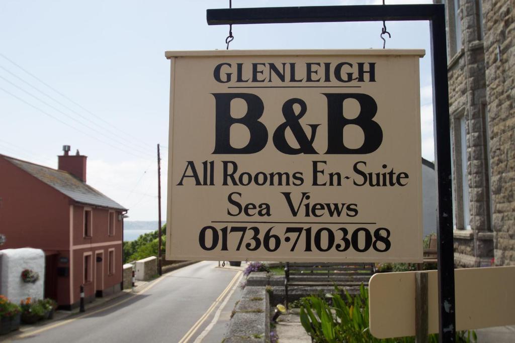 Glenleigh Bed And Breakfast Marazion Rum bild